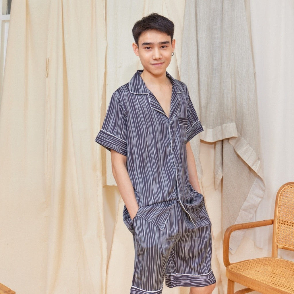 ชุดนอน Muslin Pajamas Silk Satin รุ่นลายทางขาวพื้นดำ(Y86 Y88)|ชุดนอนผู้ชาย
