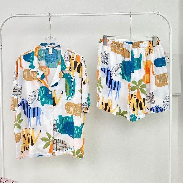 ชุดนอน Muslin Pajamas Organic bamboo รุ่น พื้นฟ้าอ่อน ใบไม้ผลิ (A448)
