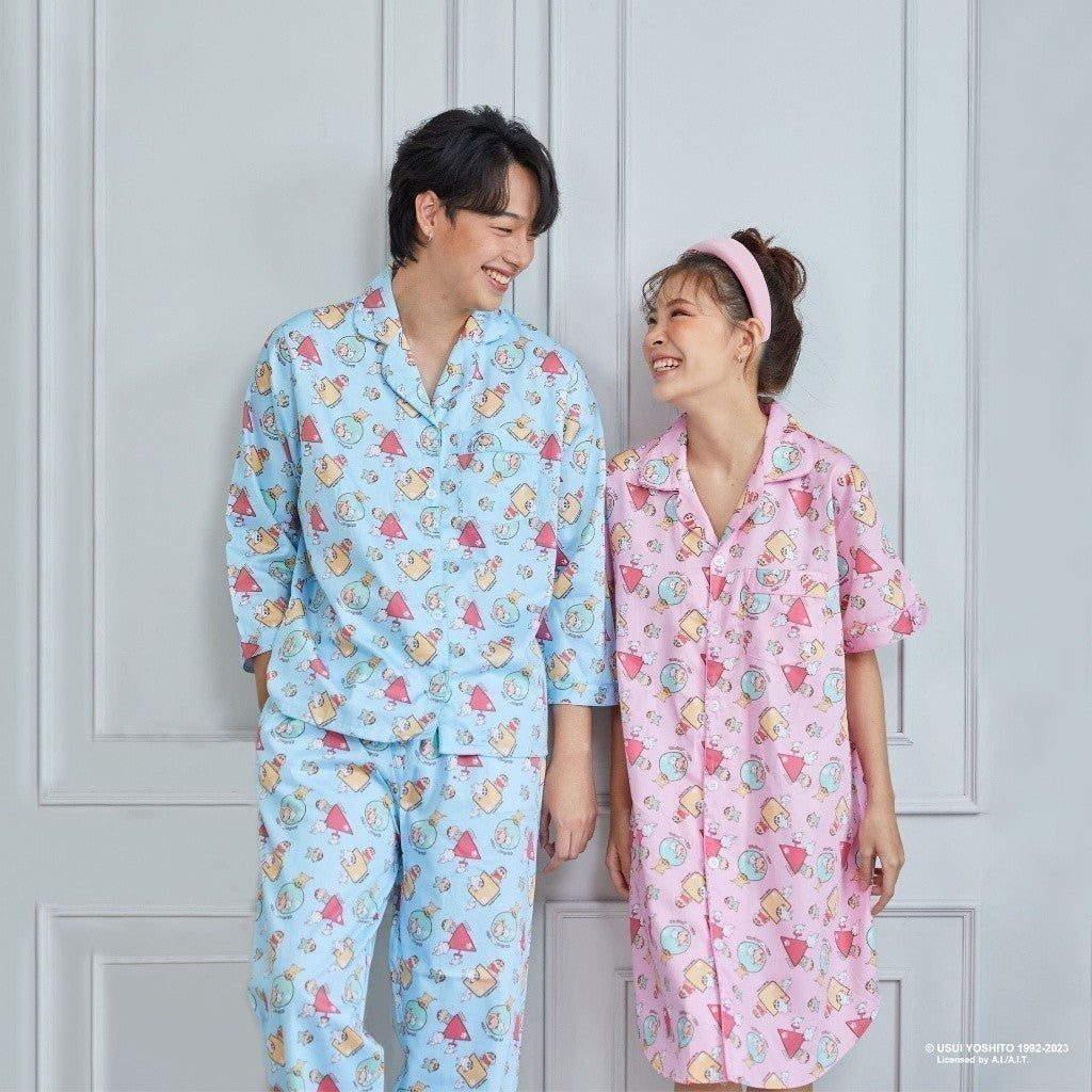 ชุดนอน รุ่น ชินจัง 𝐂𝐑𝐀𝐘𝐎𝐍 𝐒𝐇𝐈𝐍𝐂𝐇𝐀𝐍 ลิขสิทธิ์แท้ แบรนด์ PAJARA ผ้า cotton satin ชาย และ หญิง