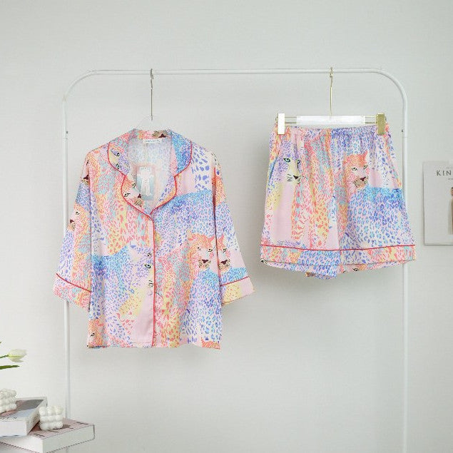 ชุดนอน Muslin Pajamas Silk Satin รุ่น Iridescent Leopard (W2075 V2075 K2075)