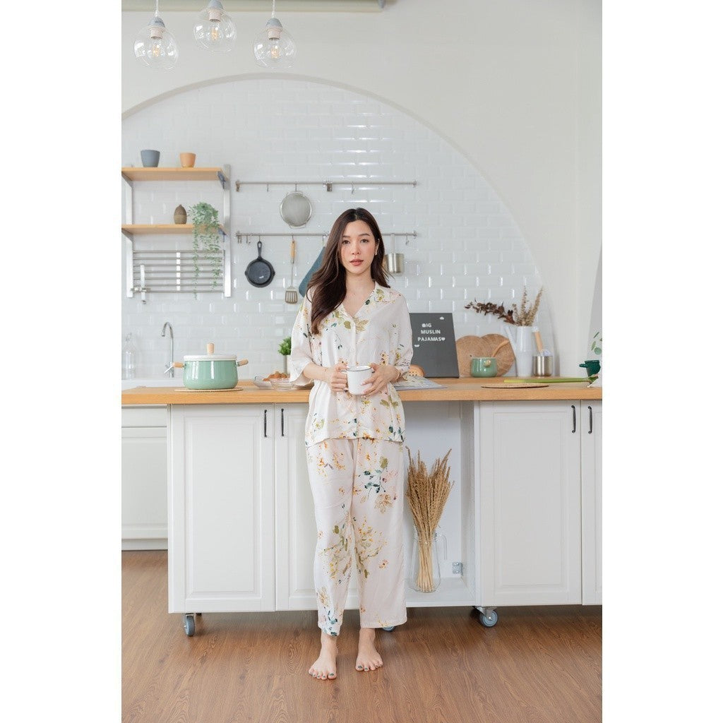 ชุดนอน Muslin Pajamas Organic bamboo รุ่น ดอกไม้ พื้นครีม (G57) | ชุดนอนชุดเที่ยว,ชุดนอนผู้หญิง