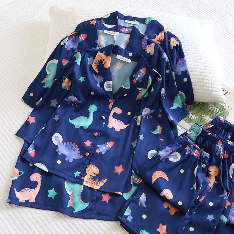 ชุดนอน Muslin Pajamas Silk Satin รุ่นMidnight Dino ( N5123 T5123 M5123 ) | ชุดนอนแม่ลูก