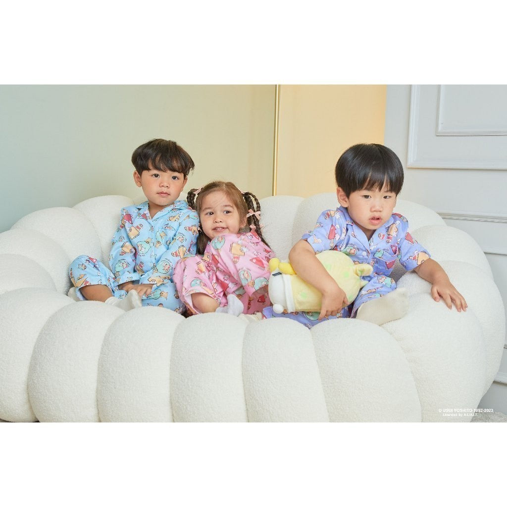 ชุดนอน 𝐂𝐑𝐀𝐘𝐎𝐍 𝐒𝐇𝐈𝐍𝐂𝐇𝐀𝐍 ลิขสิทธิ์แท้แบรนด์ PAJARA ผ้า cotton satin เด็ก M30 M31 M32 M33 M34 M35