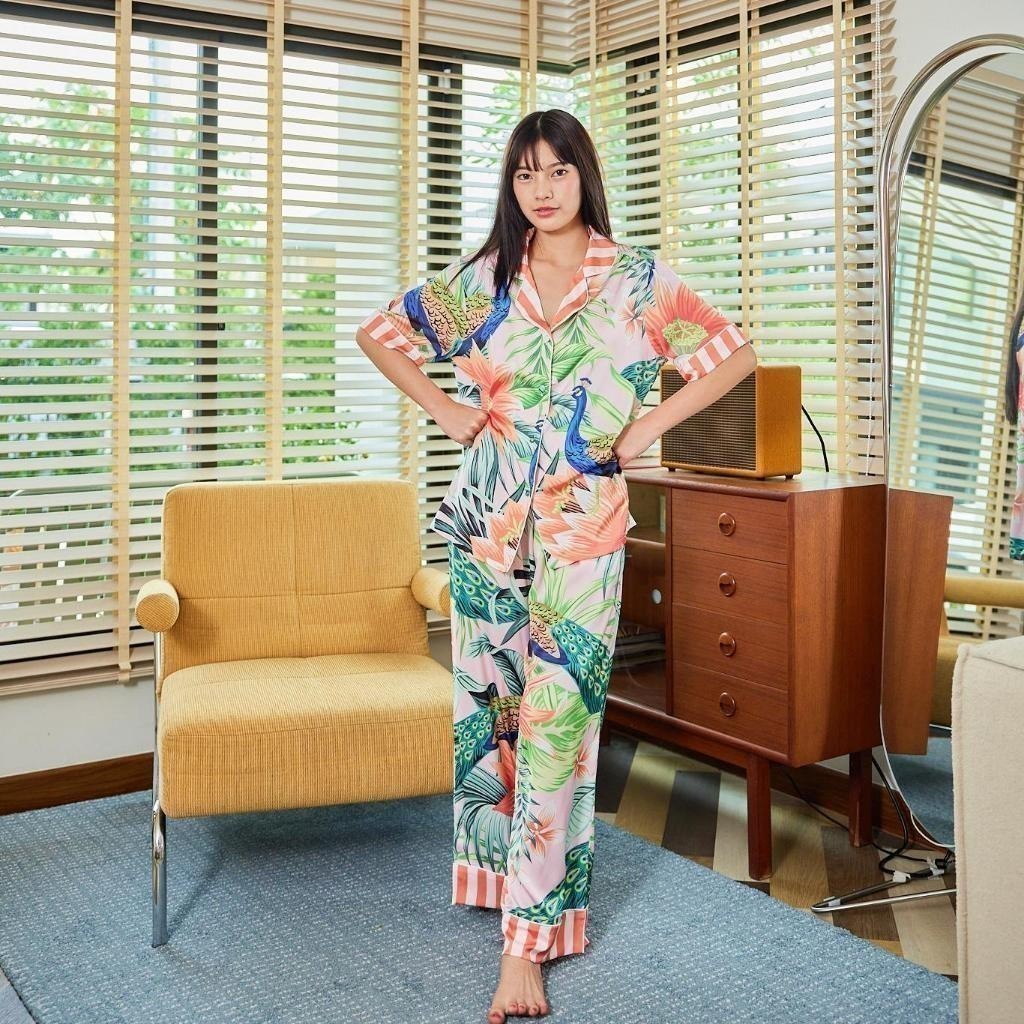 ชุดนอน Muslin Pajamas Silk Satin( รุ่น Golden Peacock  T3036 P3036 L3036 )