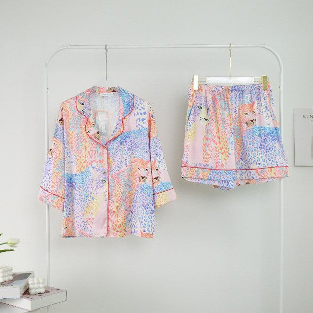 ชุดนอน Muslin Pajamas Silk Satin รุ่น Iridescent Leopard (W2075 V2075 K2075)