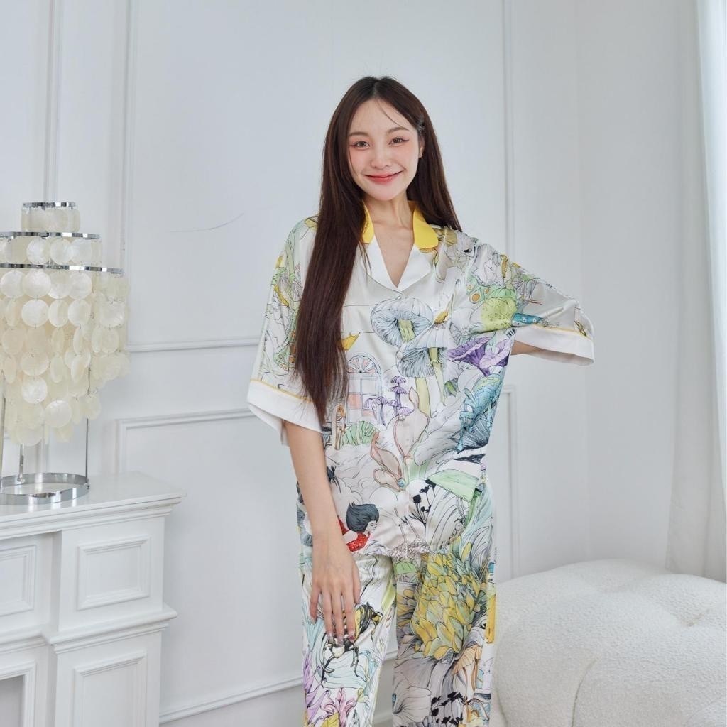 ชุดนอน Muslin Pajamas Silk Satin รุ่น Wonder Circus (V2011 W2011)