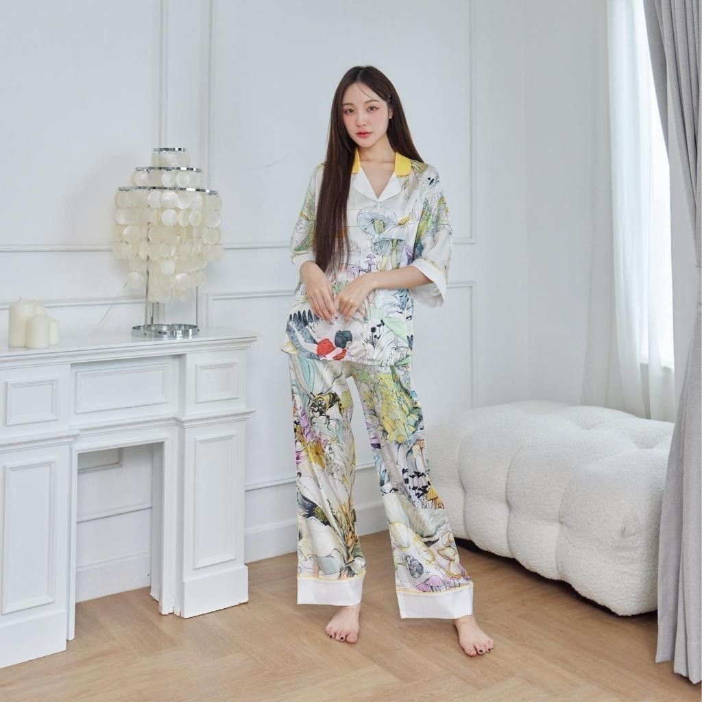ชุดนอน Muslin Pajamas Silk Satin รุ่น Wonder Circus (V2011 W2011)