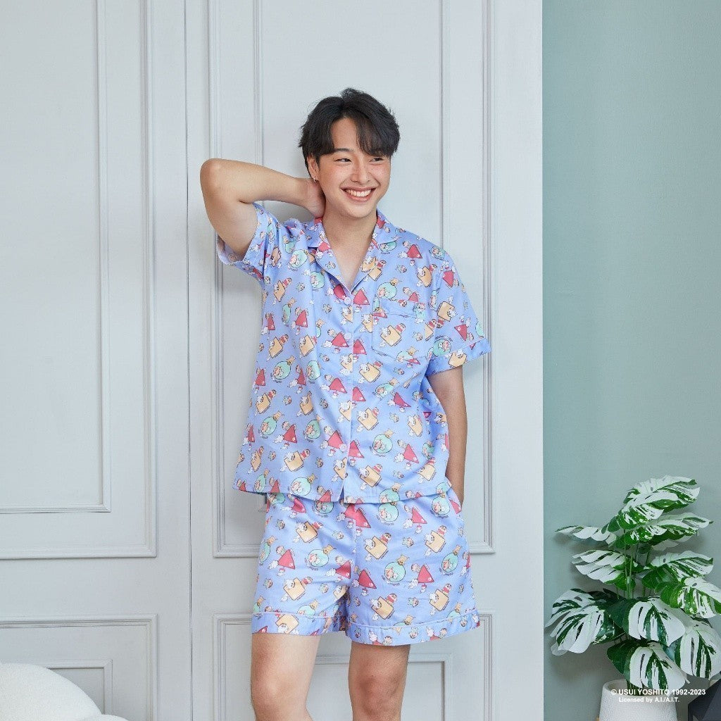 ชุดนอน รุ่น ชินจัง 𝐂𝐑𝐀𝐘𝐎𝐍 𝐒𝐇𝐈𝐍𝐂𝐇𝐀𝐍 ลิขสิทธิ์แท้ แบรนด์ PAJARA ผ้า cotton satin ชาย และ หญิง